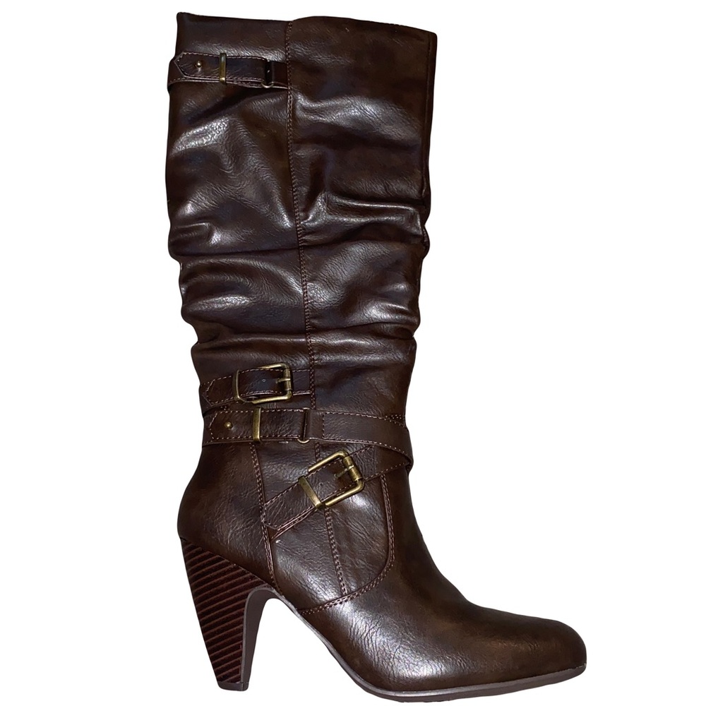 Brown boots (Jessica cline)